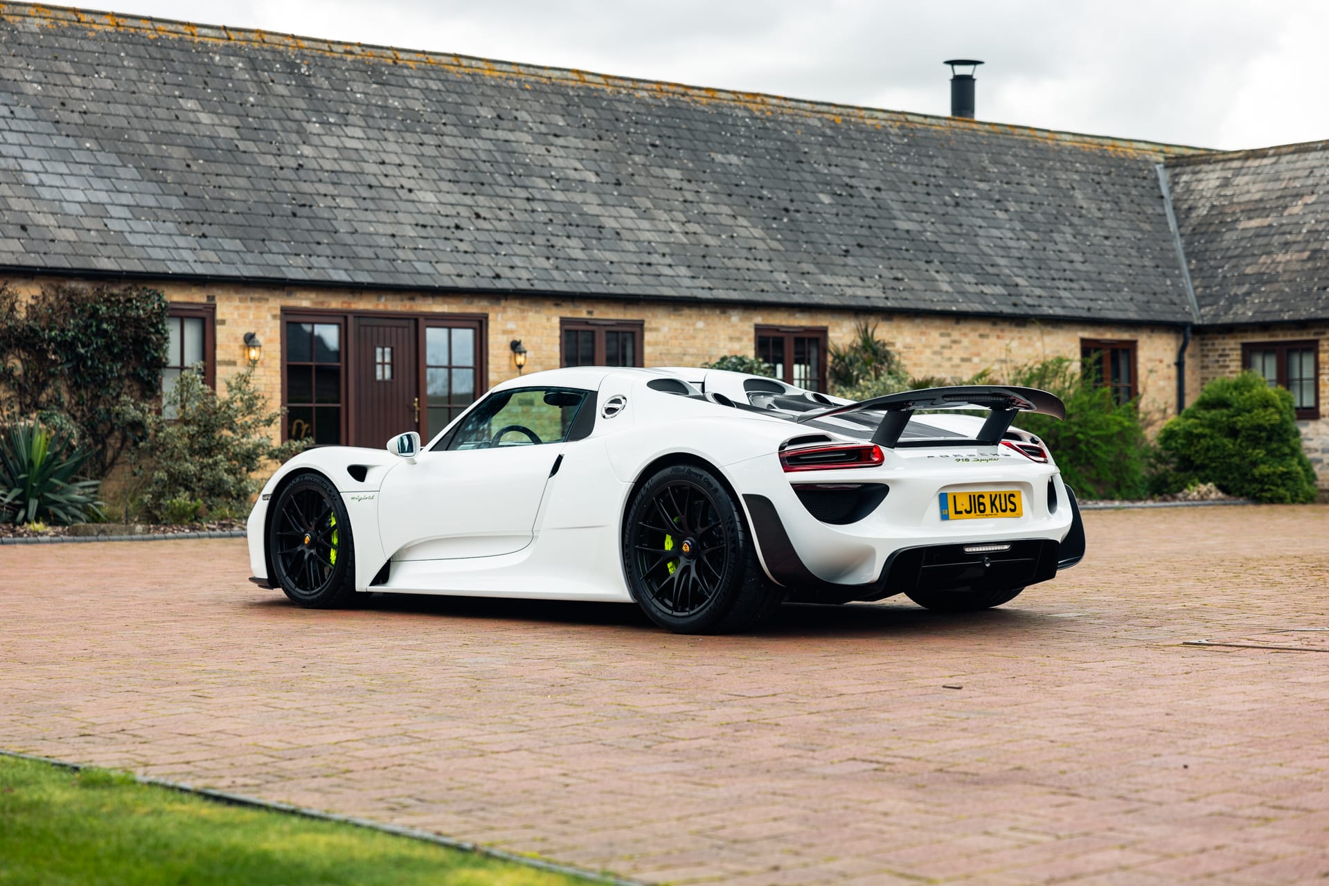 2015 Porsche 918 Spyder | Girardo & Co